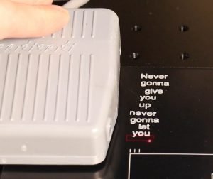 Auto increasing CSV text when batch series engraving with ComMarker B4